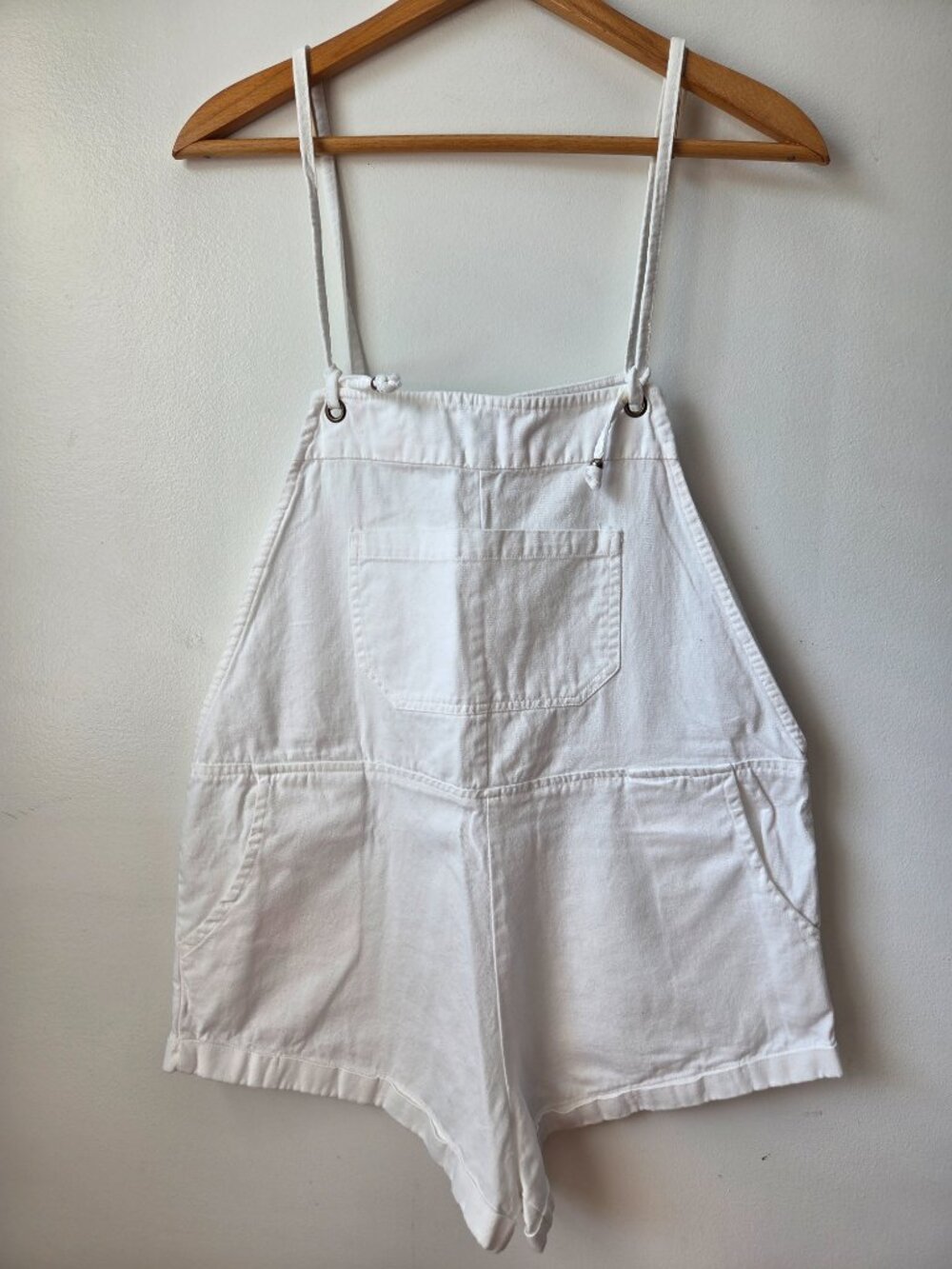 EUC LIKE ANGIE WHITE SHORTALL COTTON SIZE XL